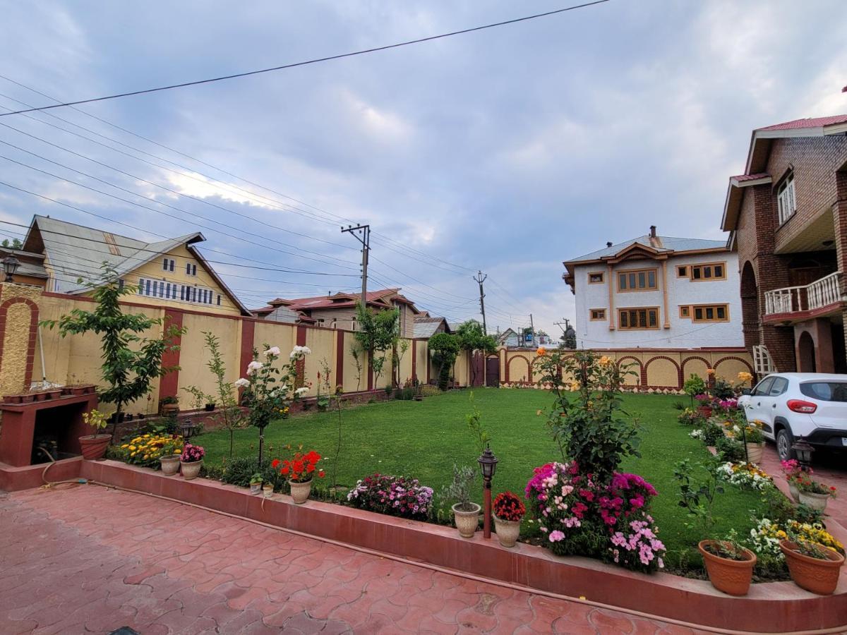 Taha Comfort Srinagar (Jammu and Kashmir)